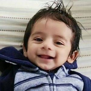 Meet your Posher, Dipika